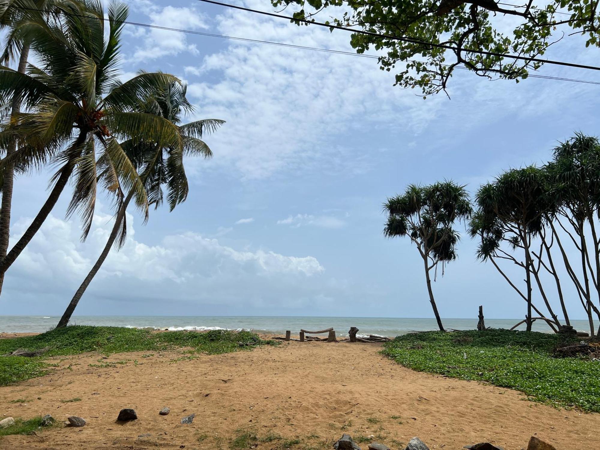 Lohas Beach Resort Villa Kalutara Exterior foto